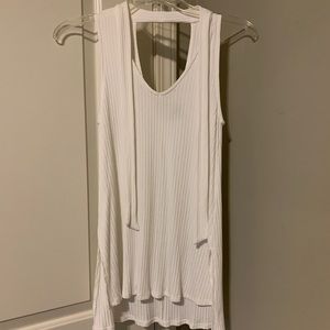 White sleeveless blouse